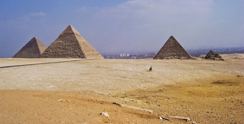1_Piramidy-v-Gizea